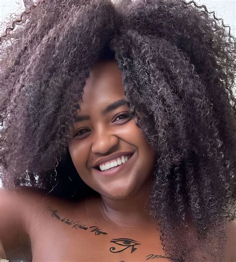 yonna galvão pelada
